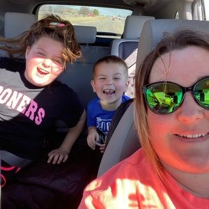 Meet your Posher, Danielle